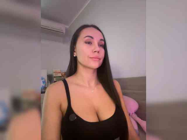 QWEENII webcam