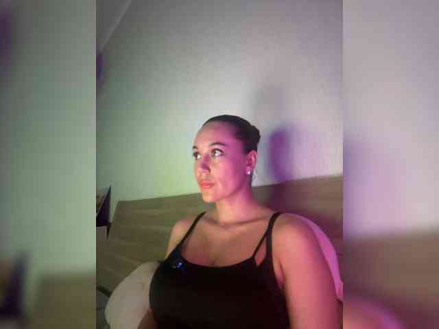 QWEENII webcam