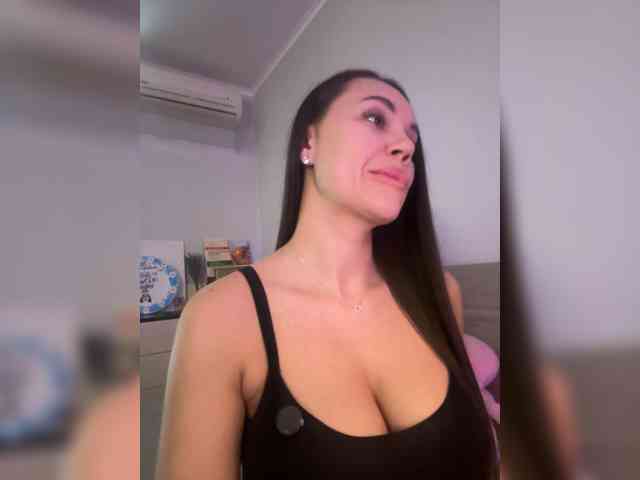 QWEENII webcam