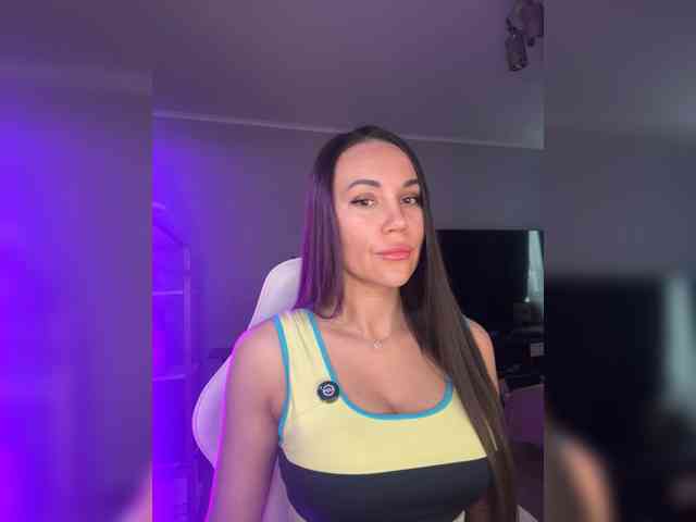 QWEENII webcam