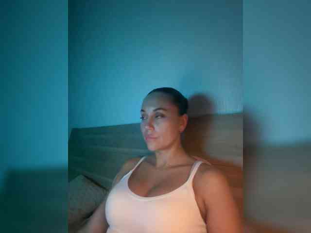 QWEENII Sex Cam Show