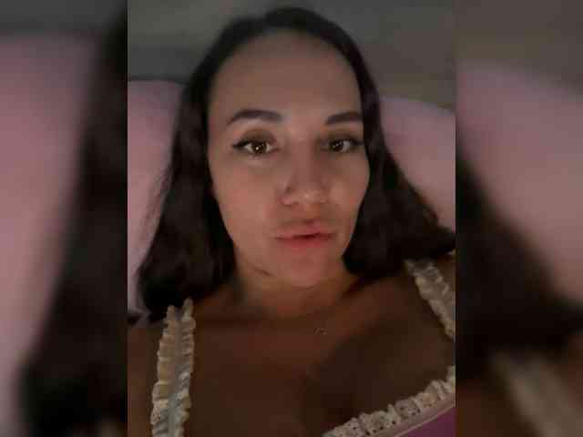 QWEENII webcam