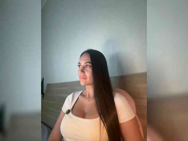 QWEENII webcam