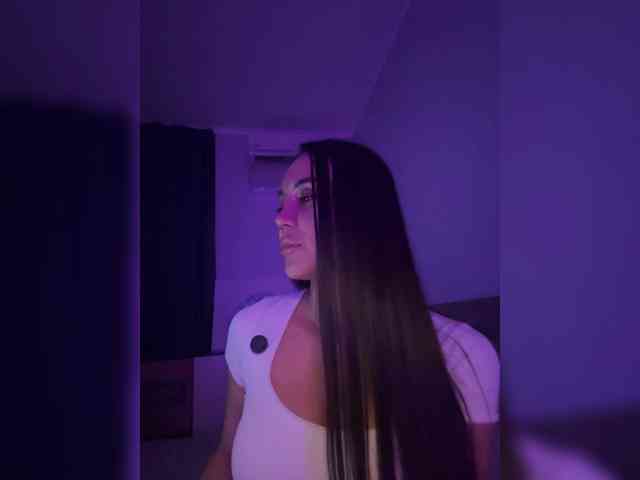 QWEENII webcam