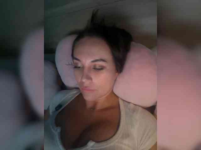 QWEENII webcam