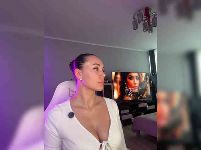 Model: QWEENII