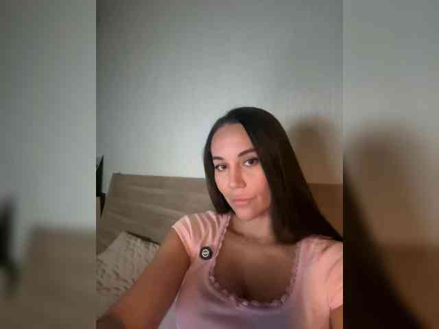 QWEENII webcam