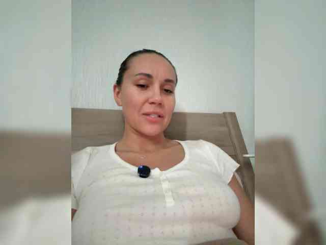 QWEENII webcam
