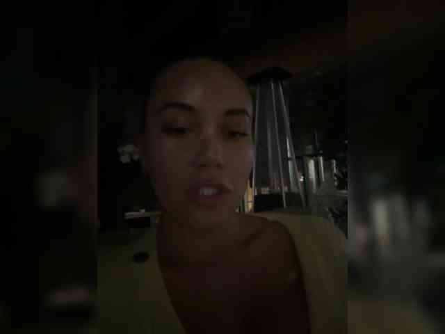 QWEENII webcam