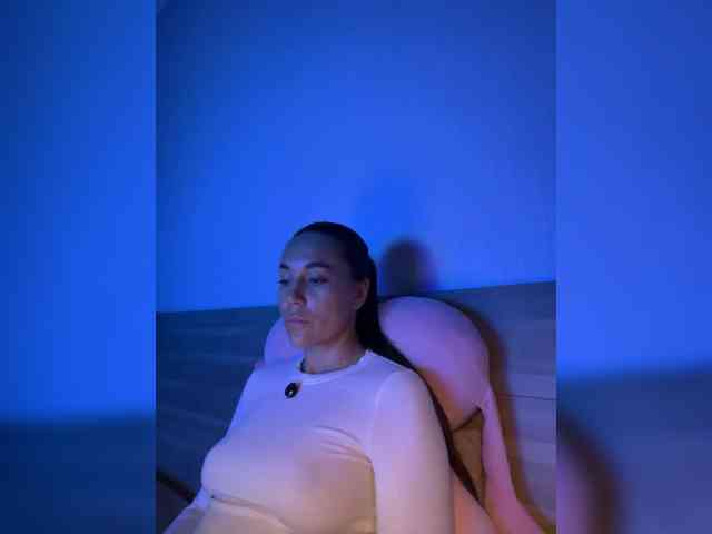 QWEENII webcam