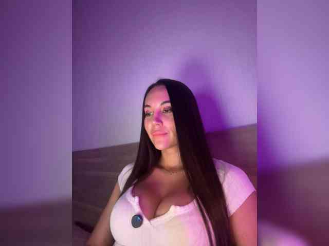 QWEENII webcam