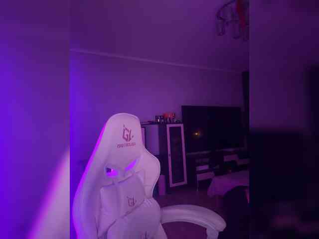 QWEENII webcam