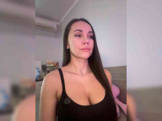 QWEENII webcam