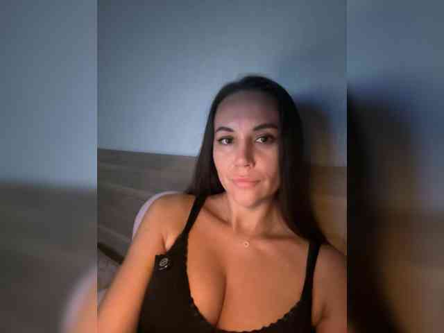 QWEENII webcam