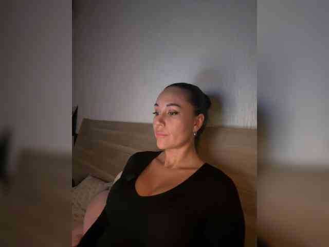 QWEENII webcam
