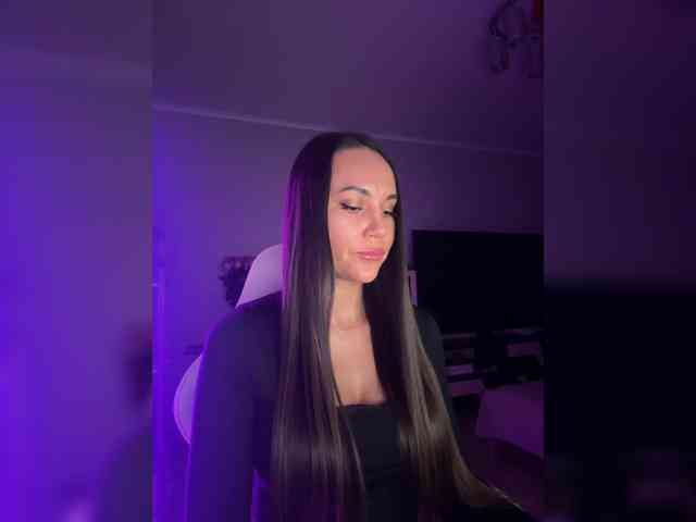 QWEENII webcam