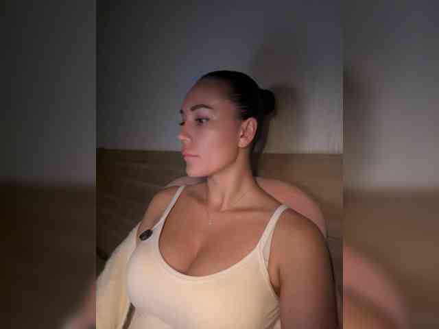 QWEENII webcam