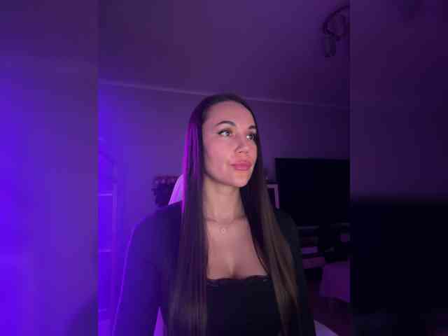 QWEENII webcam