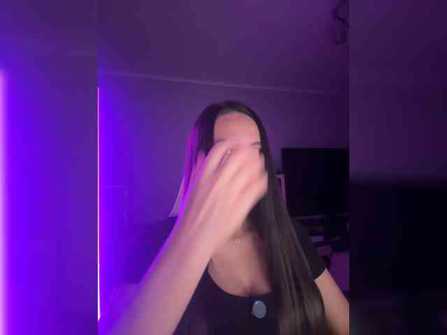QWEENII webcam