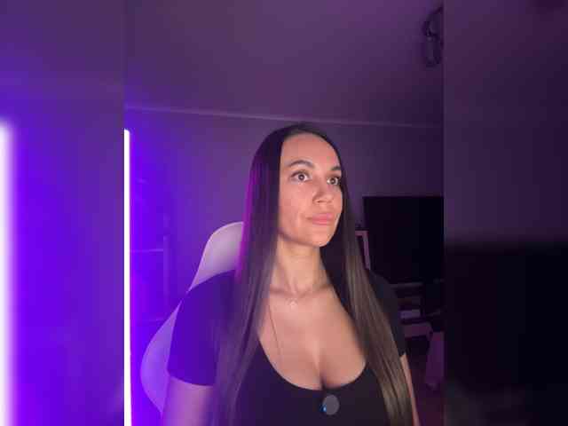 QWEENII webcam