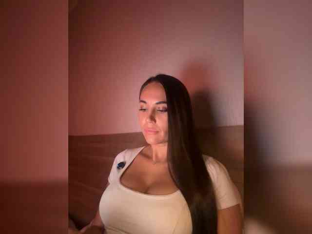 QWEENII webcam
