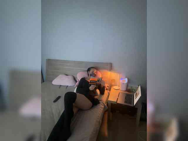 QWEENII webcam