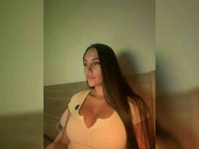 QWEENII Sex Cam Show