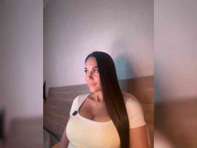 QWEENII webcam