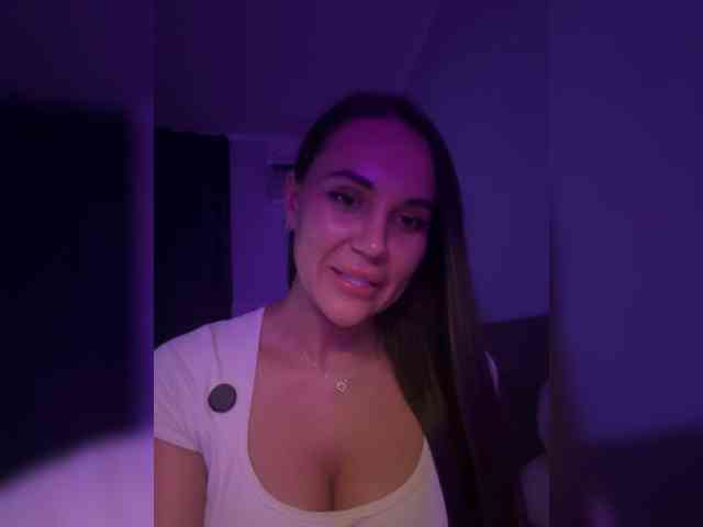 QWEENII webcam