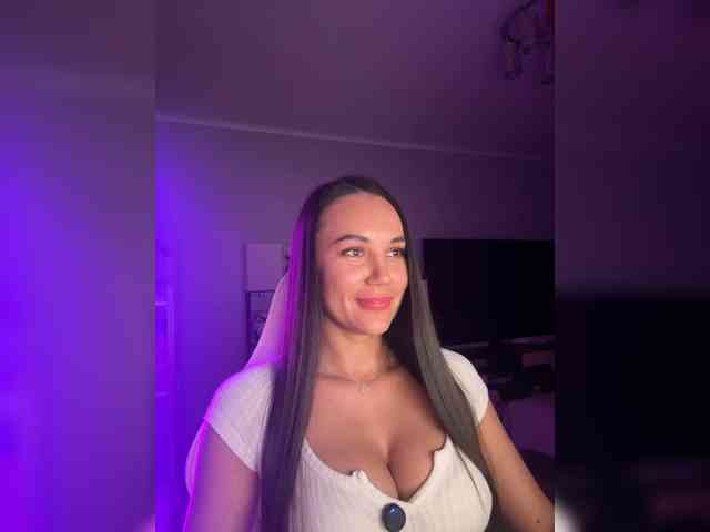 QWEENII webcam
