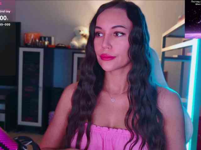 QWEENII webcam