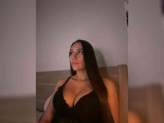 QWEENII webcam