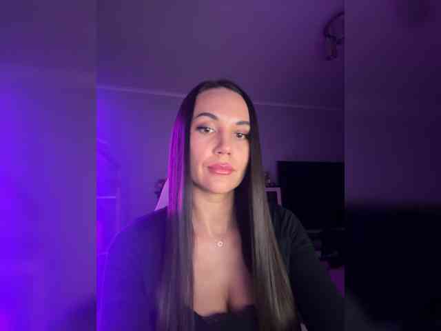 QWEENII webcam