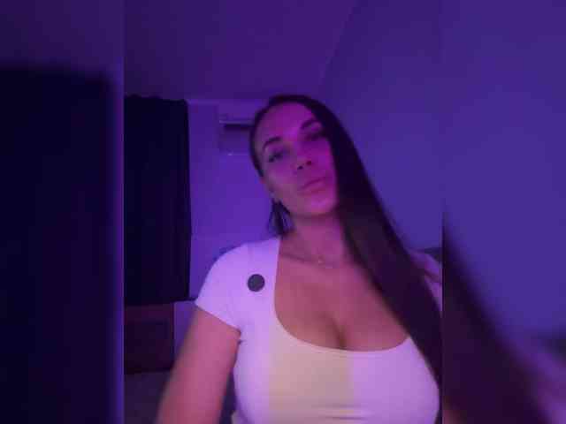 QWEENII webcam
