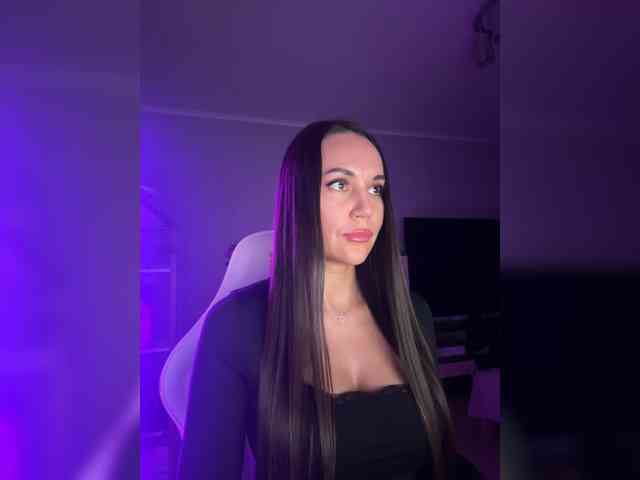 QWEENII webcam