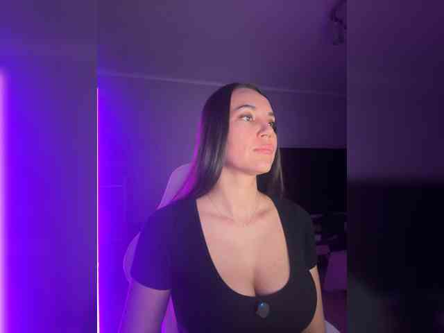 QWEENII webcam
