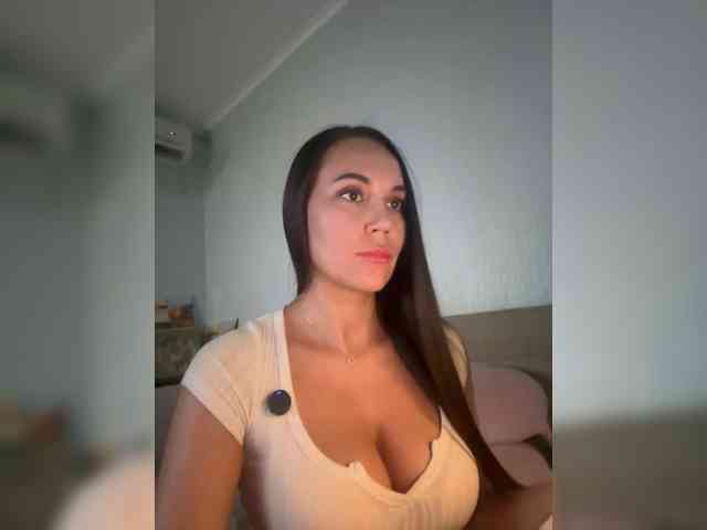 QWEENII webcam