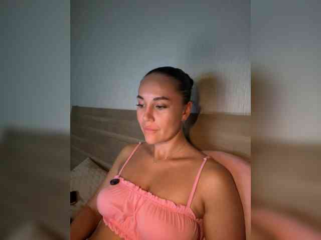 QWEENII webcam