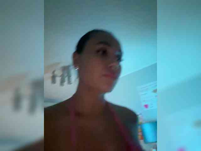 QWEENII webcam