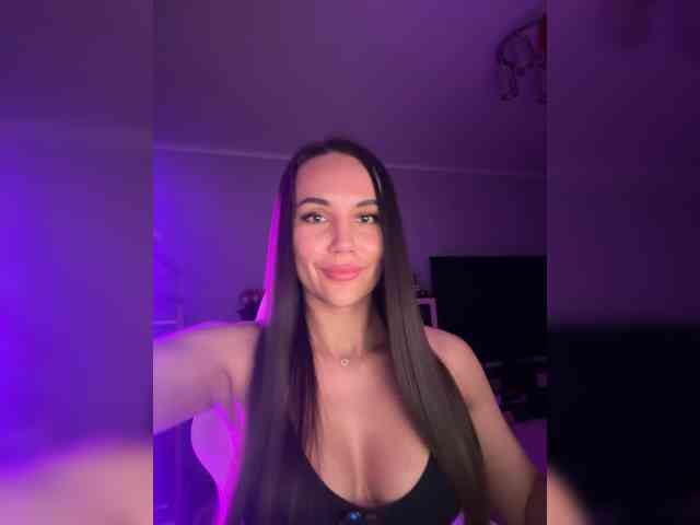 QWEENII webcam