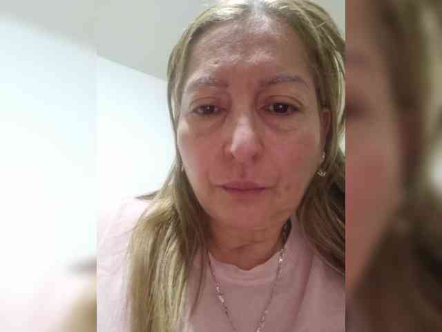 miatitsmature webcam