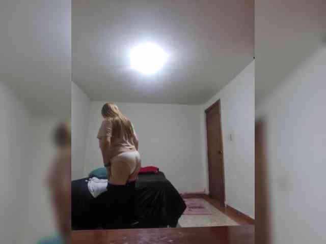 miatitsmature webcam