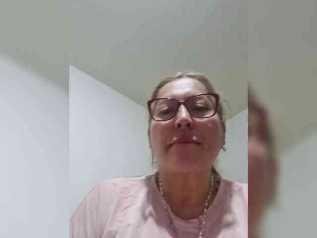 miatitsmature webcam
