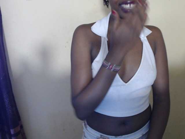 Tisha-amore live cam on BongaCams