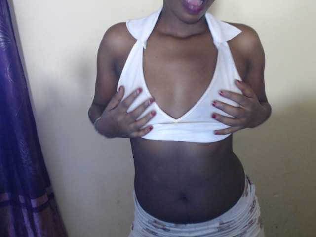 Tisha-amore live cam on BongaCams