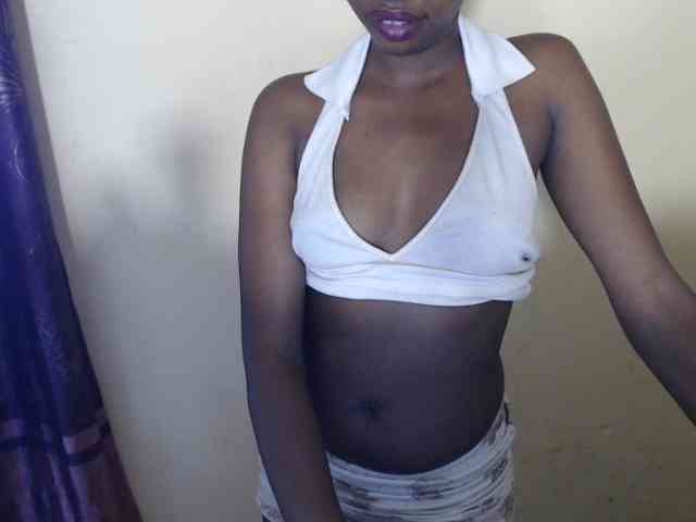 Tisha-amore webcam