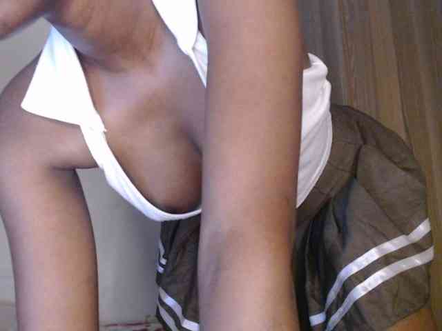Tisha-amore webcam