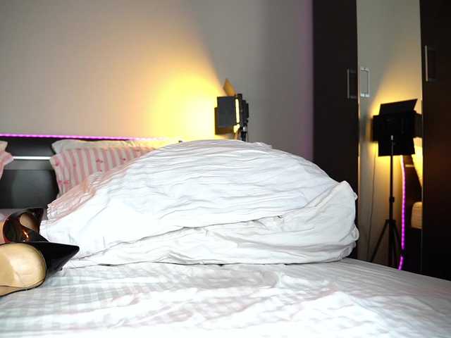 AnnaPurnaa live cam on BongaCams