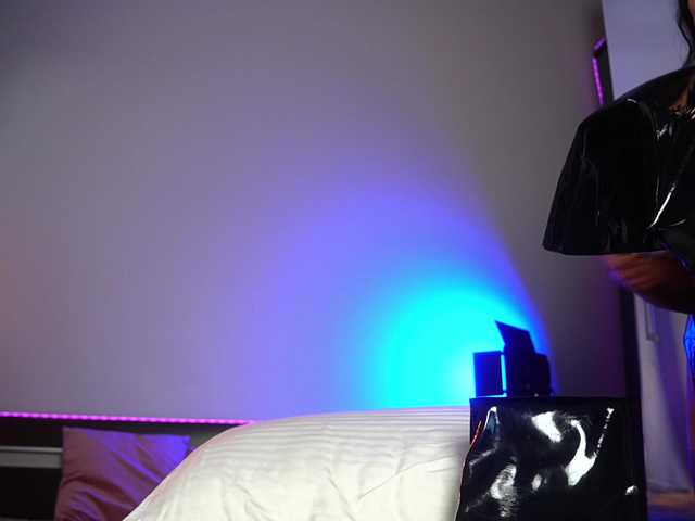 AnnaPurnaa live cam on BongaCams