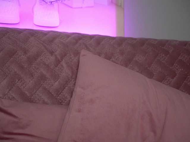 AnnaPurnaa live cam on BongaCams